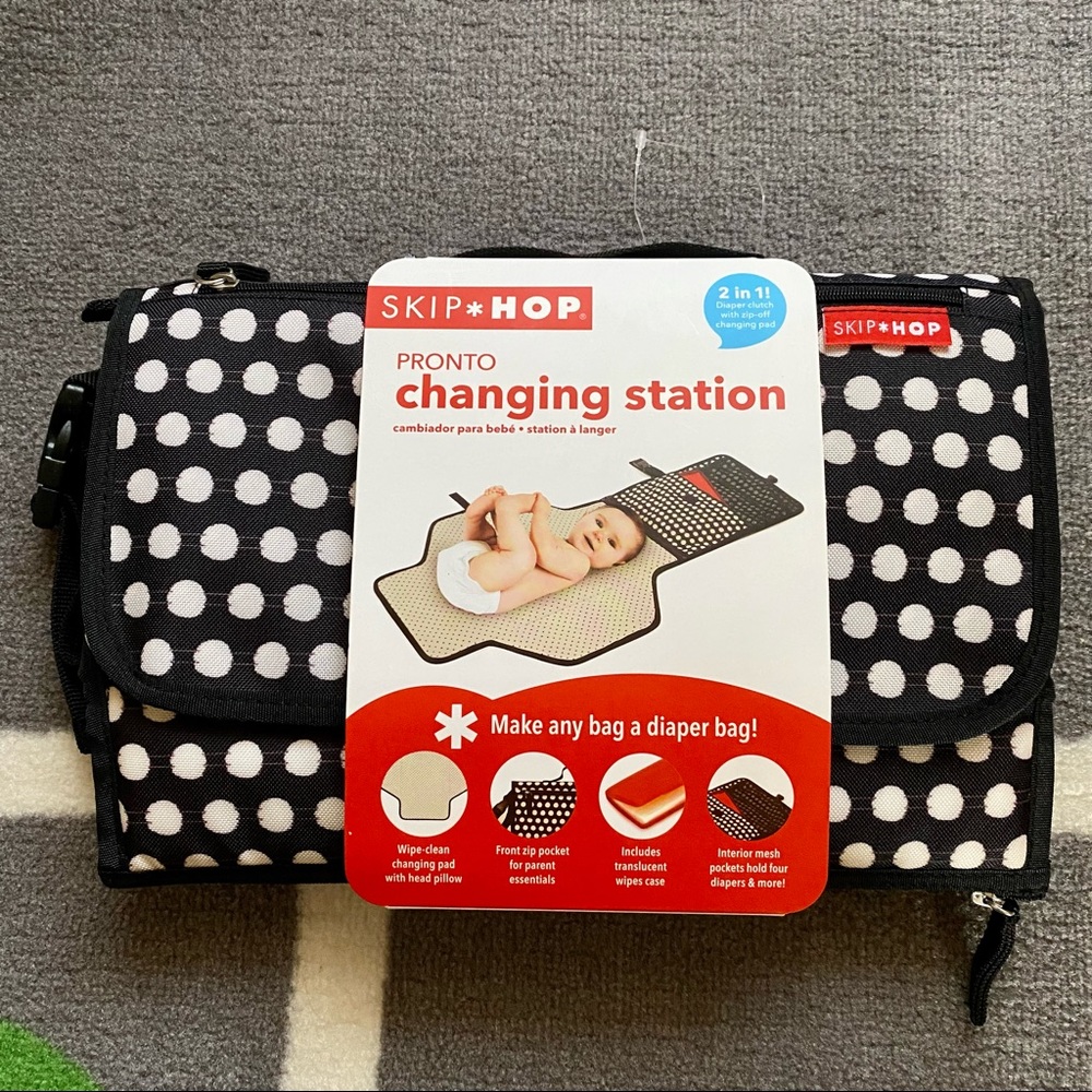 Skip Hop Pronto Changing Station